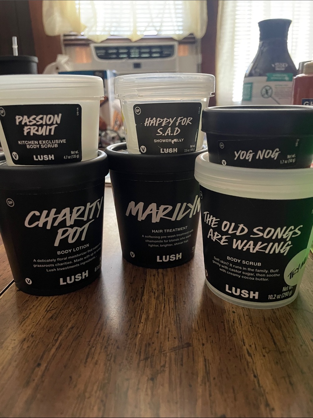 LUSH 6 empty pots